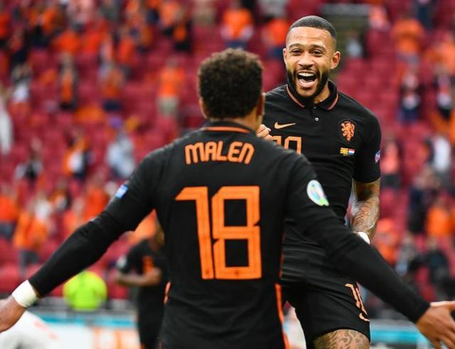 稍显青涩 稍显青涩