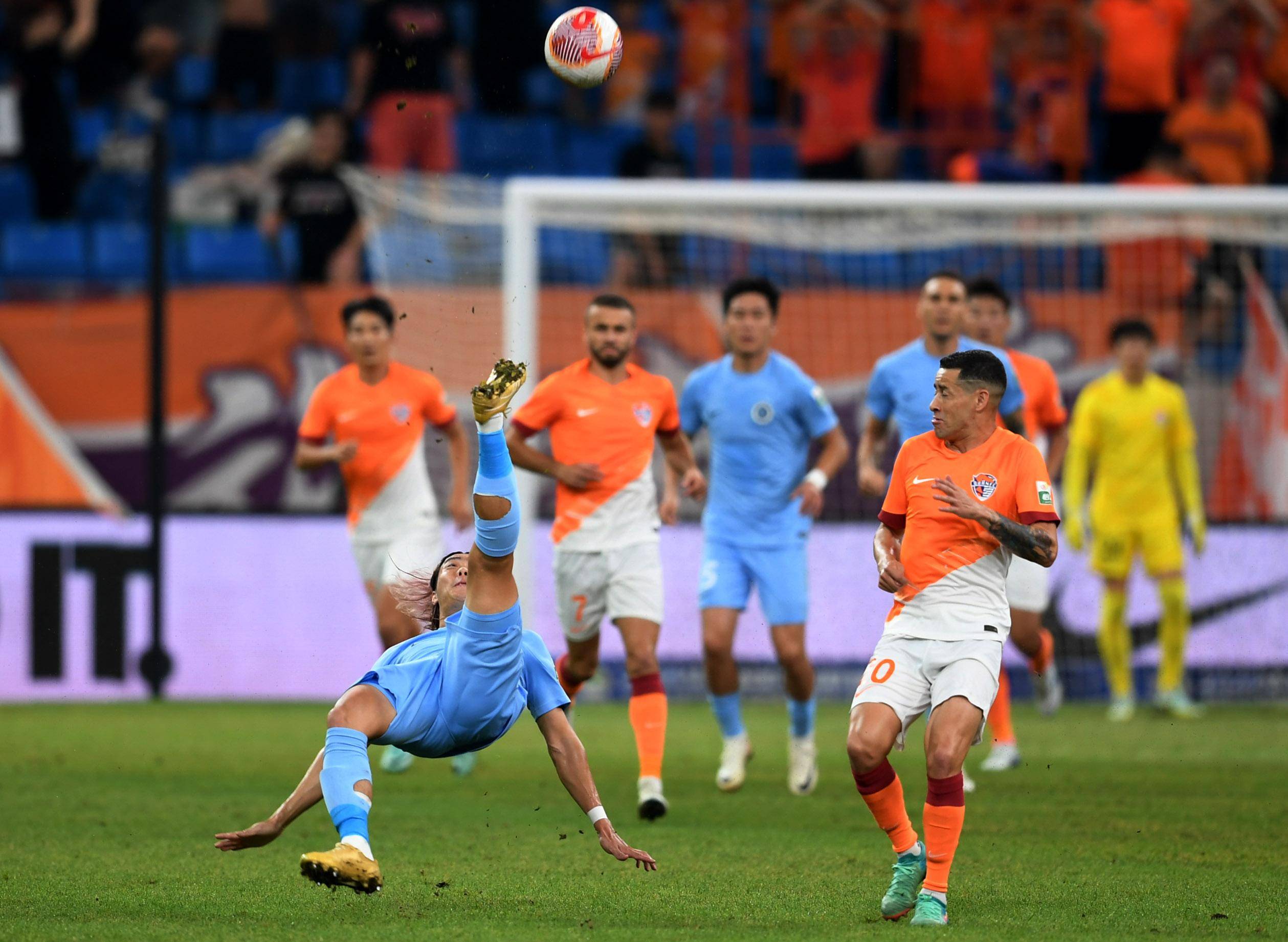 手在不同类 手在不同类